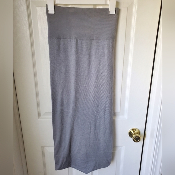 Urban Zen Gray Skirt Size Small Petite - Picture 3 of 5